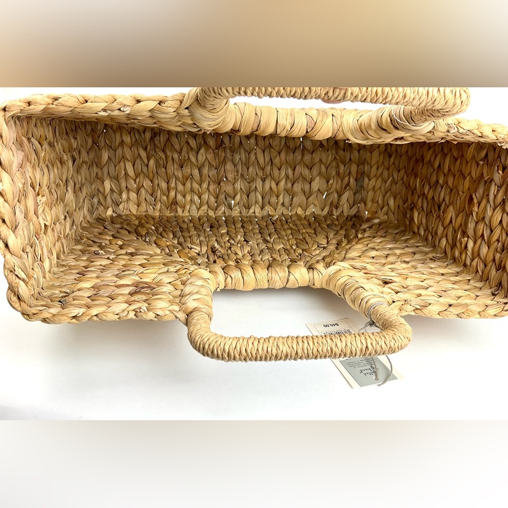 NWT, A New Day handwoven square-handled rattan tote. - Picture 4 of 6